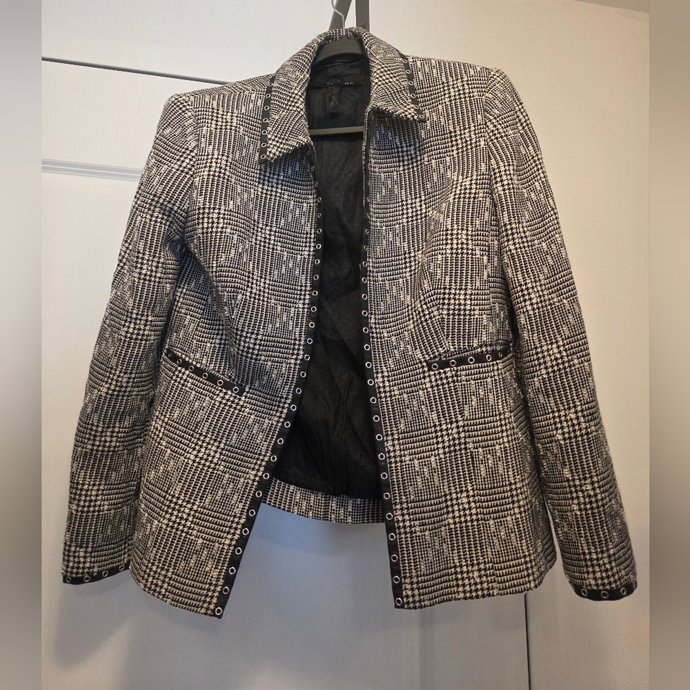 Escada Black and White Houndstooth Blazer